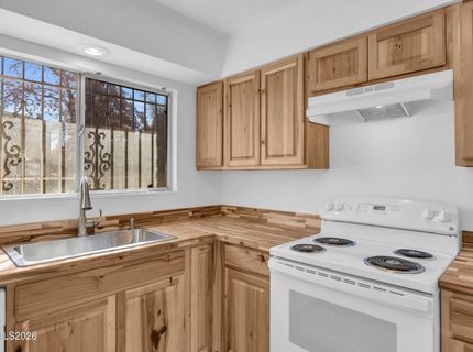 577 Smithridge Park, Reno, NV 89502 Photo