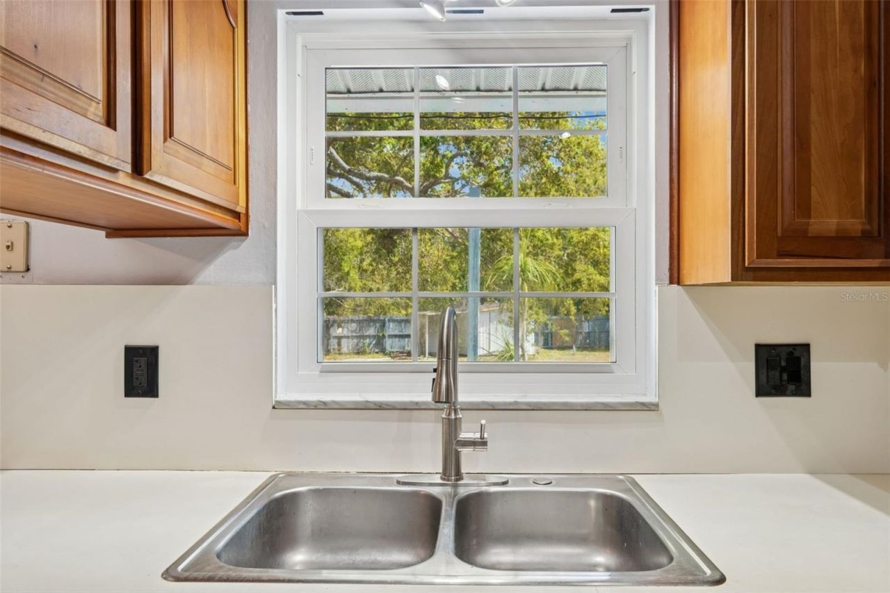 2027 Park Street N, Saint Petersburg, FL 33710 Photo