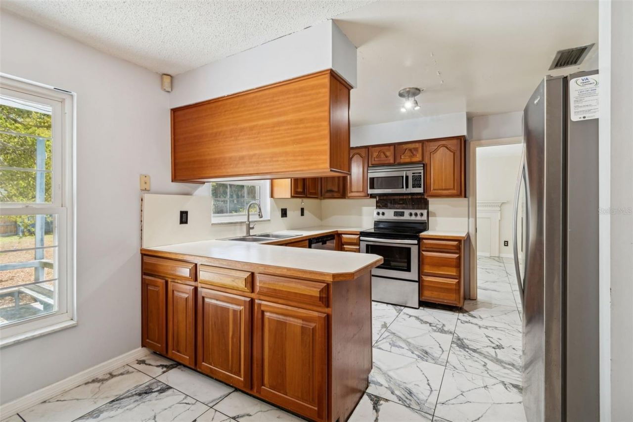 2027 Park Street N, Saint Petersburg, FL 33710 Photo