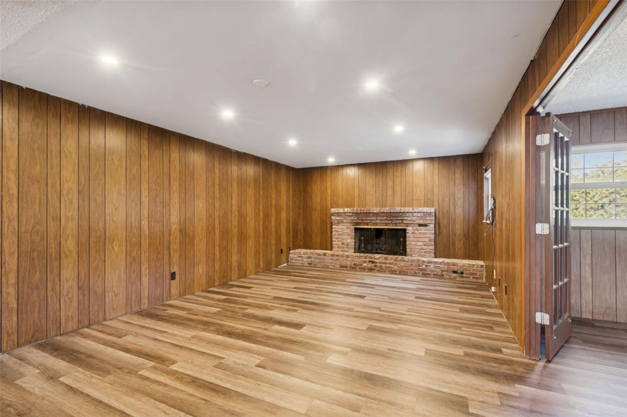 2027 Park Street N, Saint Petersburg, FL 33710 Photo