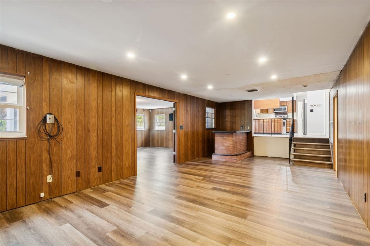 2027 Park Street N, Saint Petersburg, FL 33710 Photo