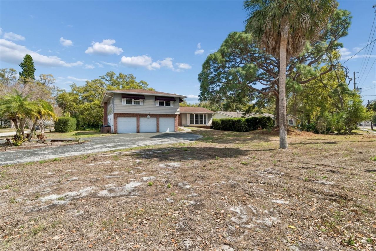 2027 Park Street N, Saint Petersburg, FL 33710 Photo