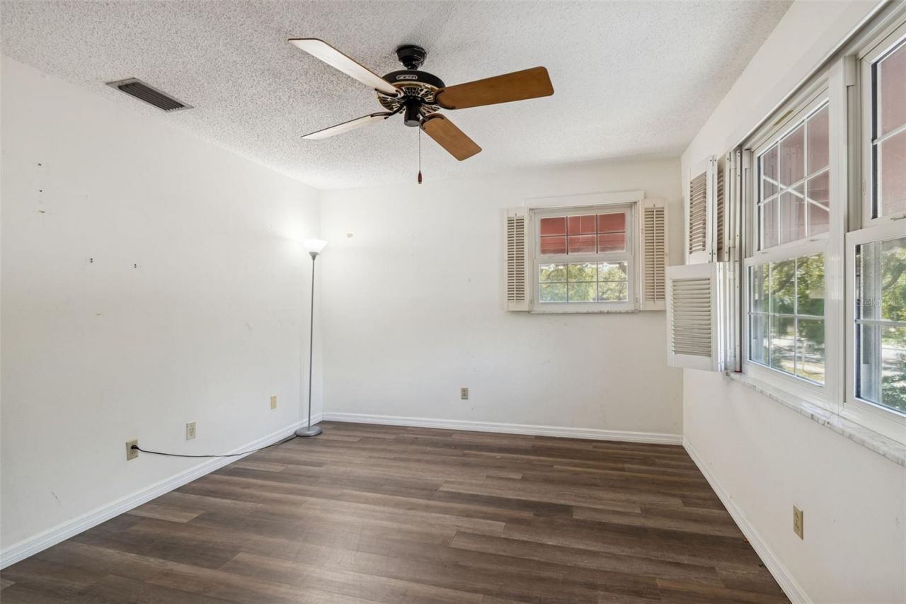 2027 Park Street N, Saint Petersburg, FL 33710 Photo