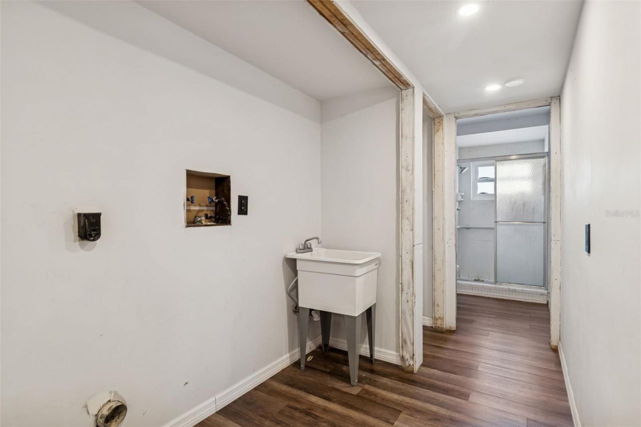 2027 Park Street N, Saint Petersburg, FL 33710 Photo