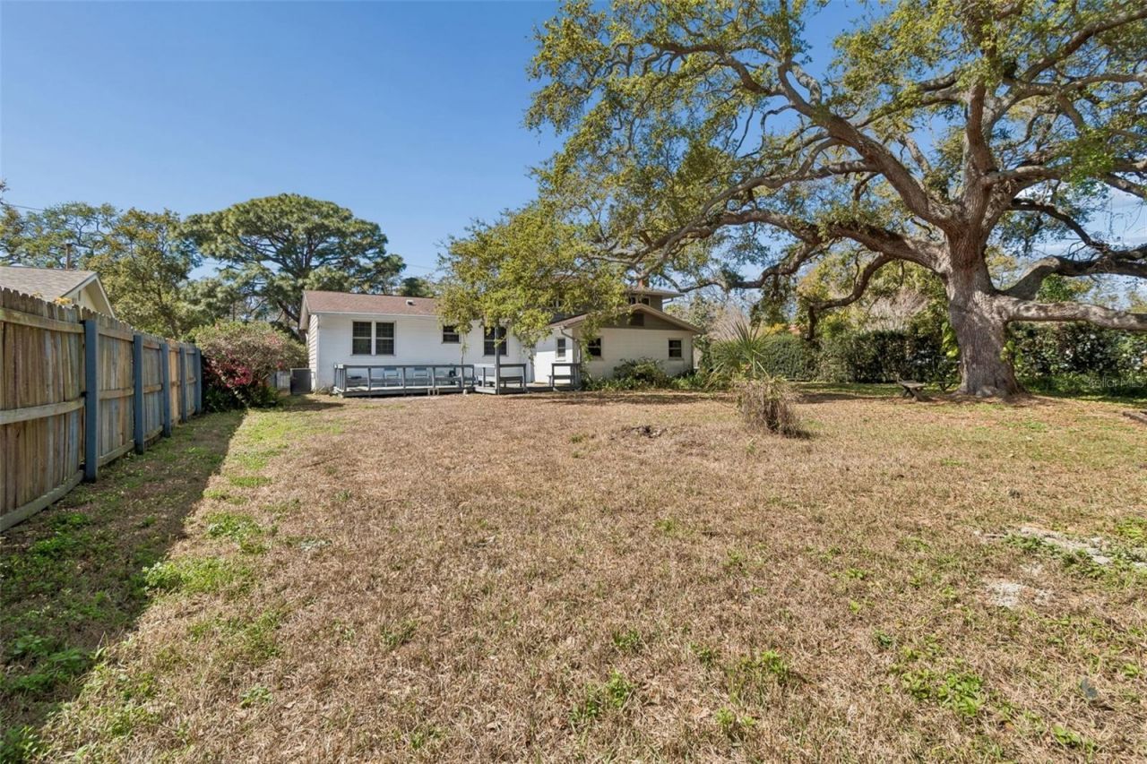 2027 Park Street N, Saint Petersburg, FL 33710 Photo