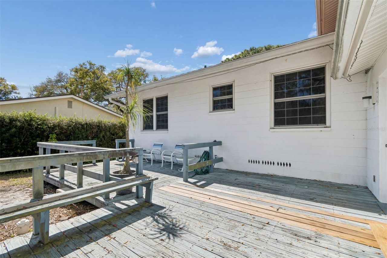 2027 Park Street N, Saint Petersburg, FL 33710 Photo