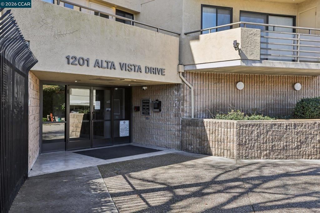 1201 Alta Vista Drive, Unit 106, Walnut Creek, CA 94596 Main Photo