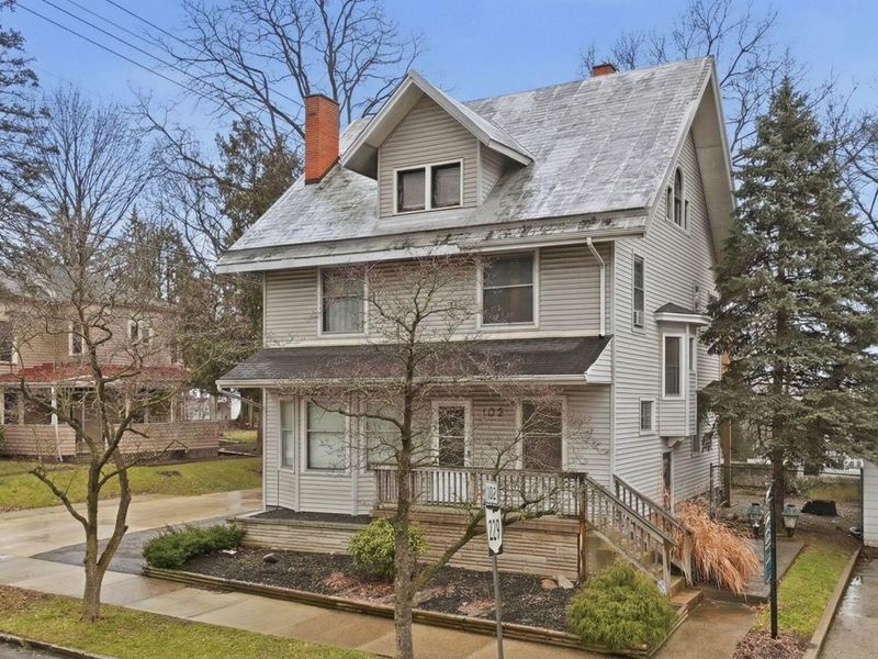 102 E Gambier Street, Mount Vernon, OH 43050 Photo 2