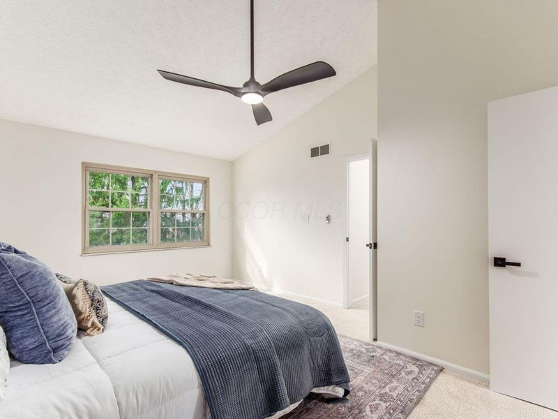 3873 Tweedsmuir Drive, Columbus, OH 43221 Photo 24