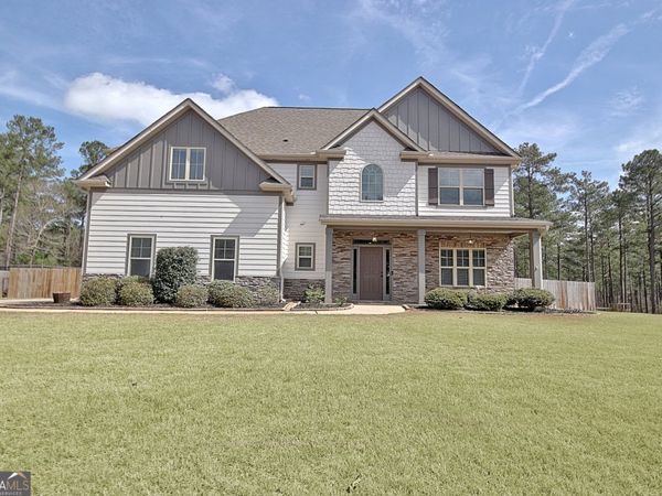 201 Fox Hall Crossing E, Senoia, GA 30276