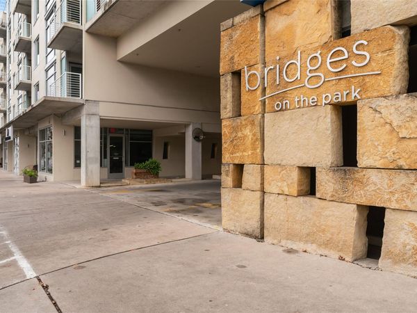210 Lee Barton DR, Unit 517, Austin, TX 78704