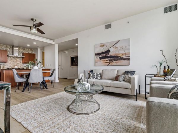 210 Lee Barton DR, Unit 517, Austin, TX 78704