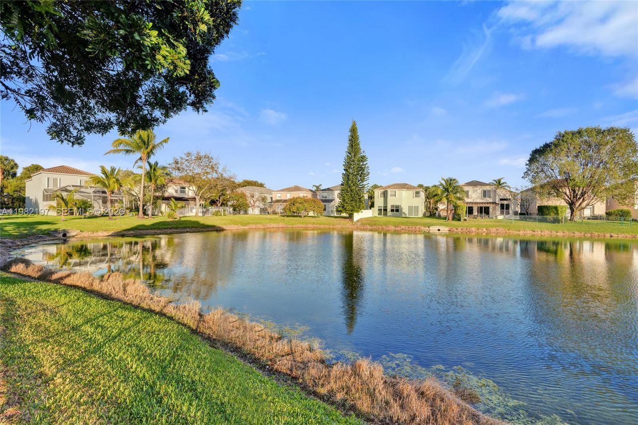 2163 NW 157th Ln , Pembroke Pines, FL 33028 Photo