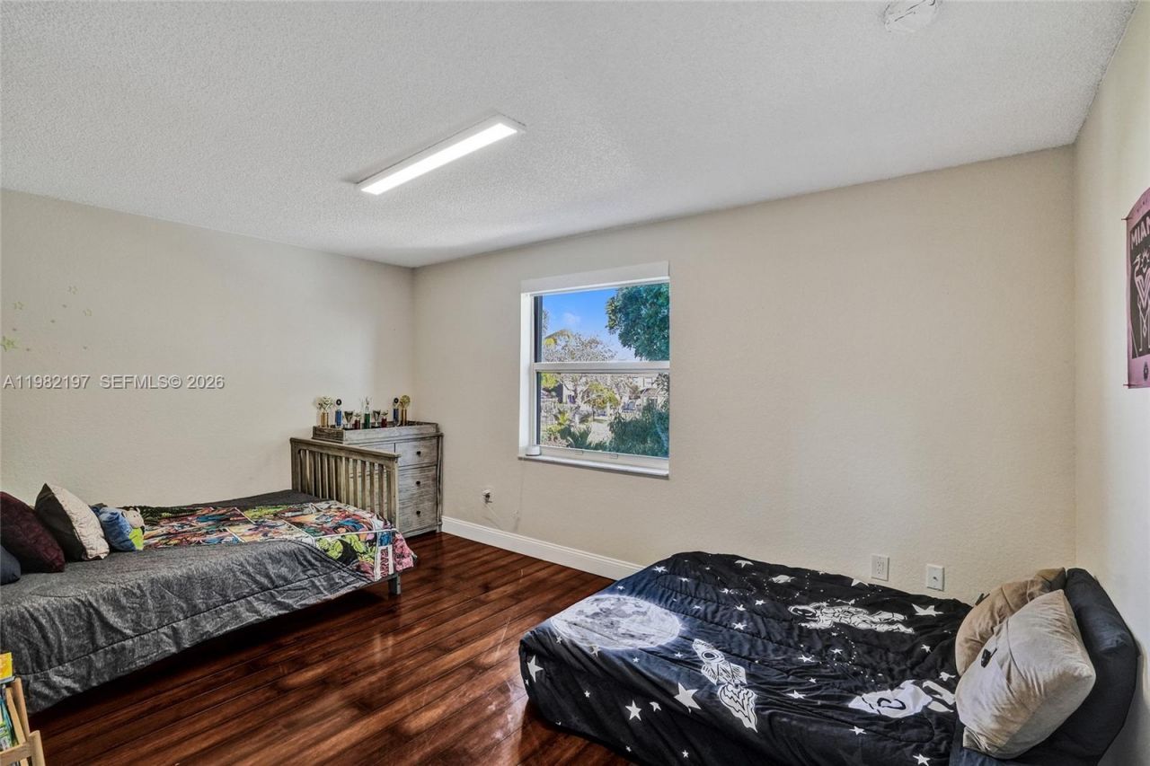 2163 NW 157th Ln, Pembroke Pines, FL 33028 Photo