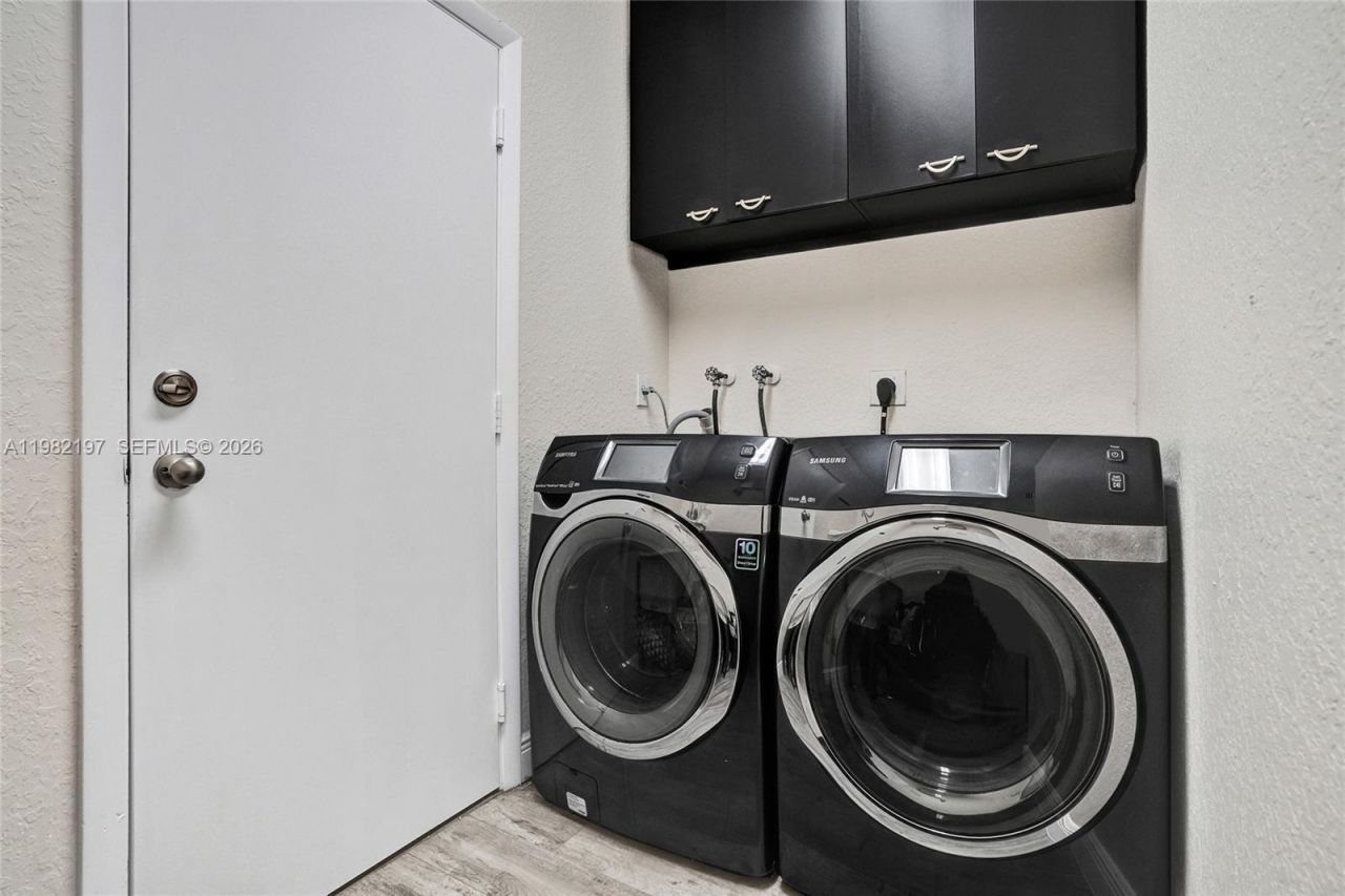 2163 NW 157th Ln, Pembroke Pines, FL 33028 Photo