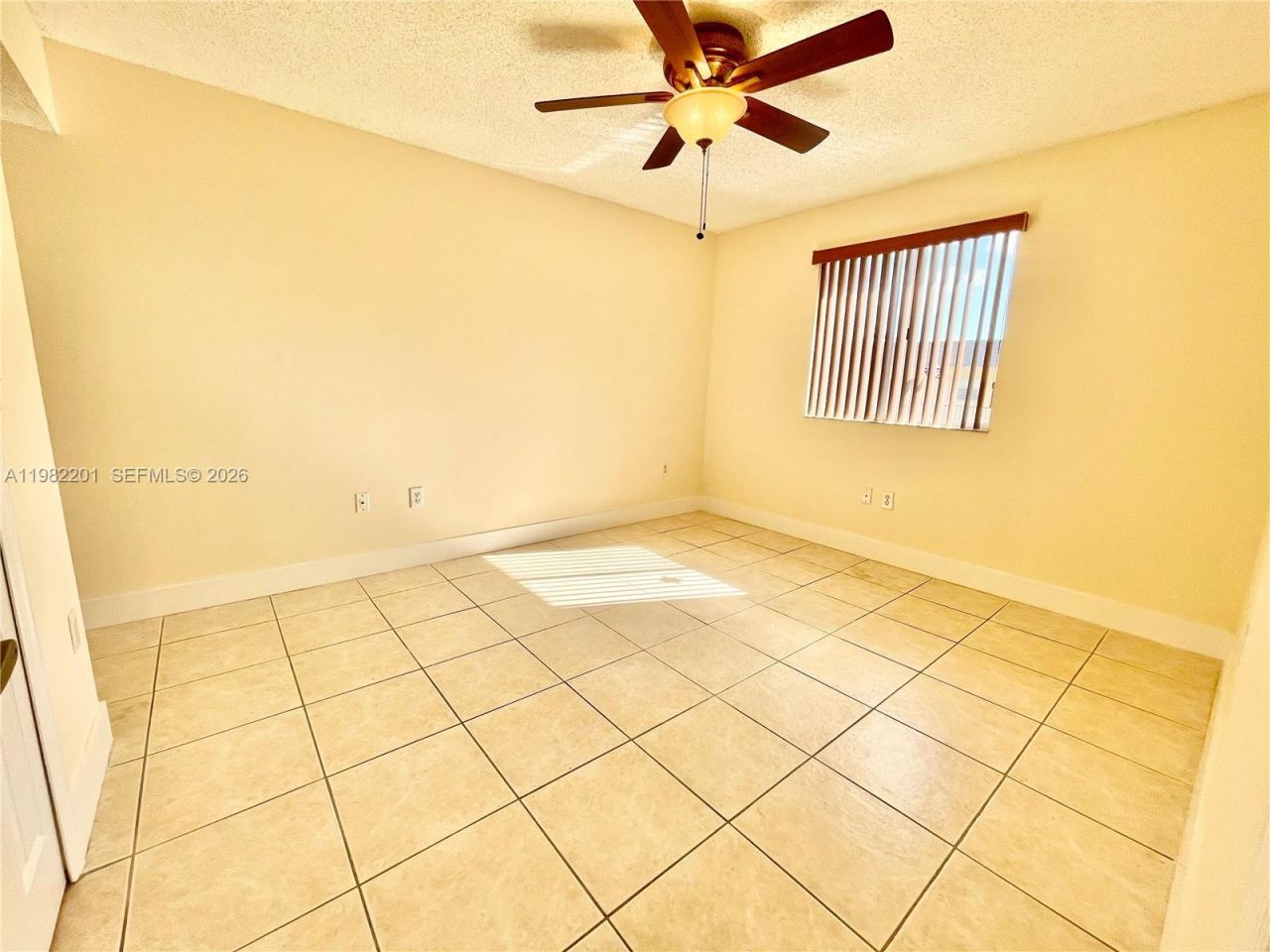 4681 NW 9th St , Unit 211, Miami, FL 33126 Photo