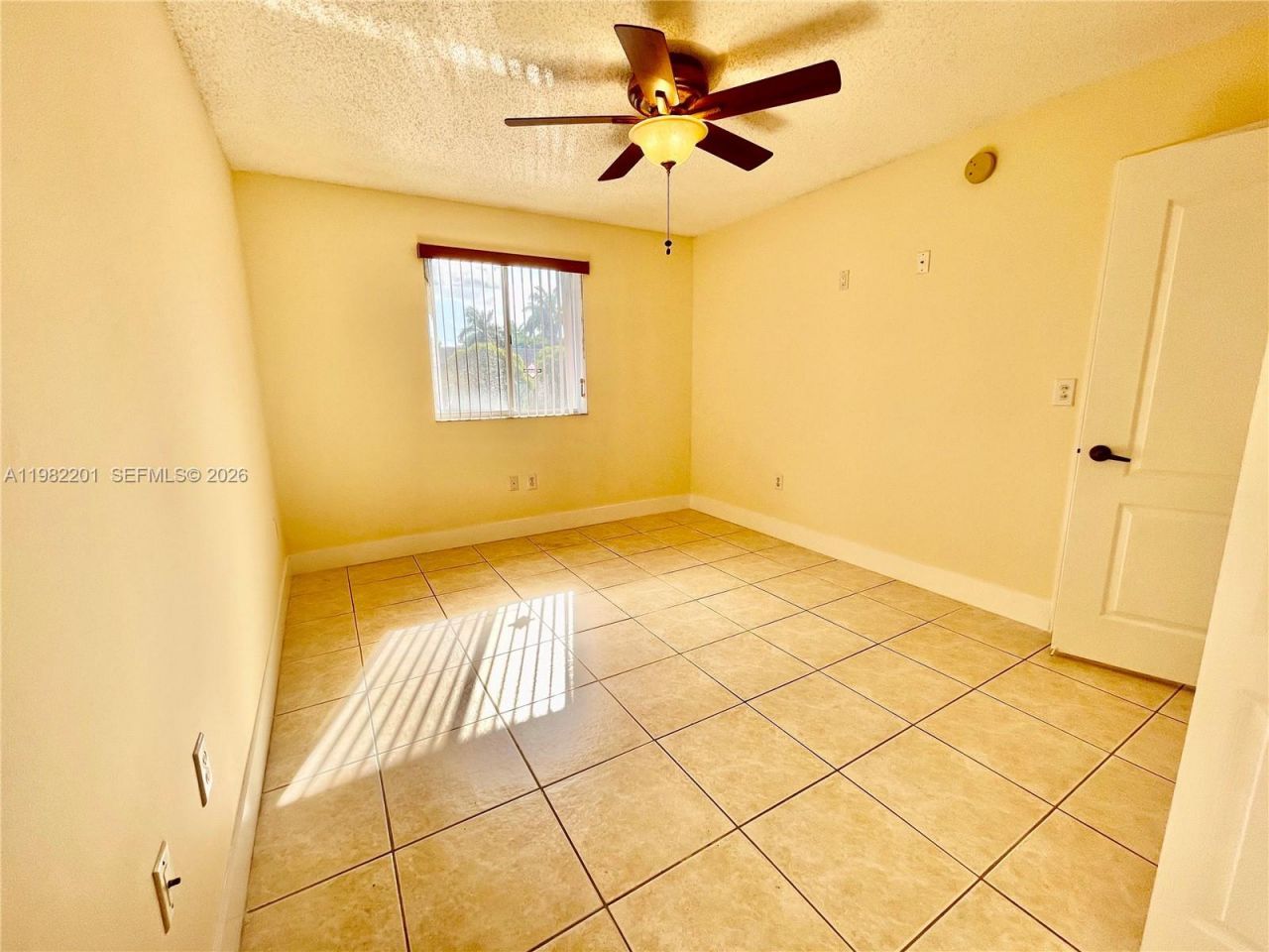 4681 NW 9th St , Unit 211, Miami, FL 33126 Photo