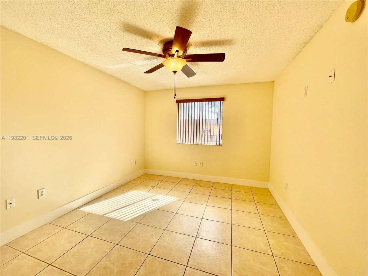 4681 NW 9th St , Unit 211, Miami, FL 33126 Photo