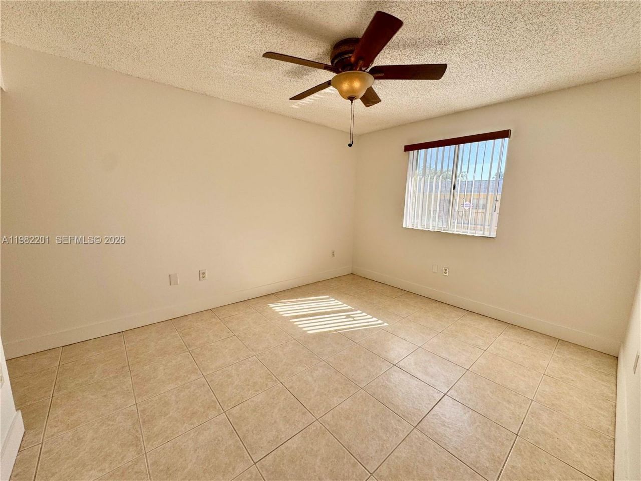 4681 NW 9th St , Unit 211, Miami, FL 33126 Photo