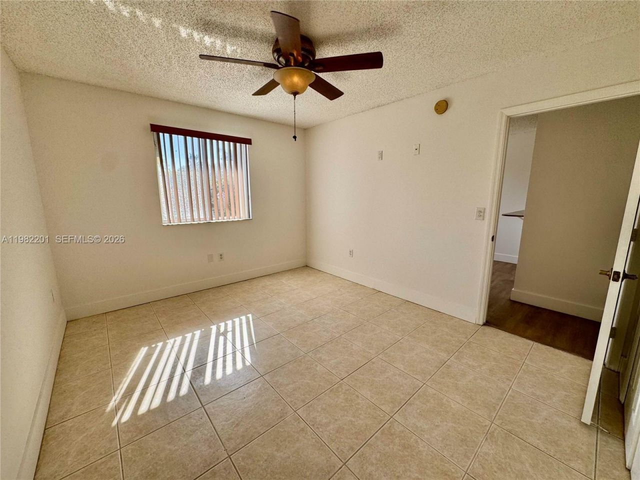 4681 NW 9th St , Unit 211, Miami, FL 33126 Photo