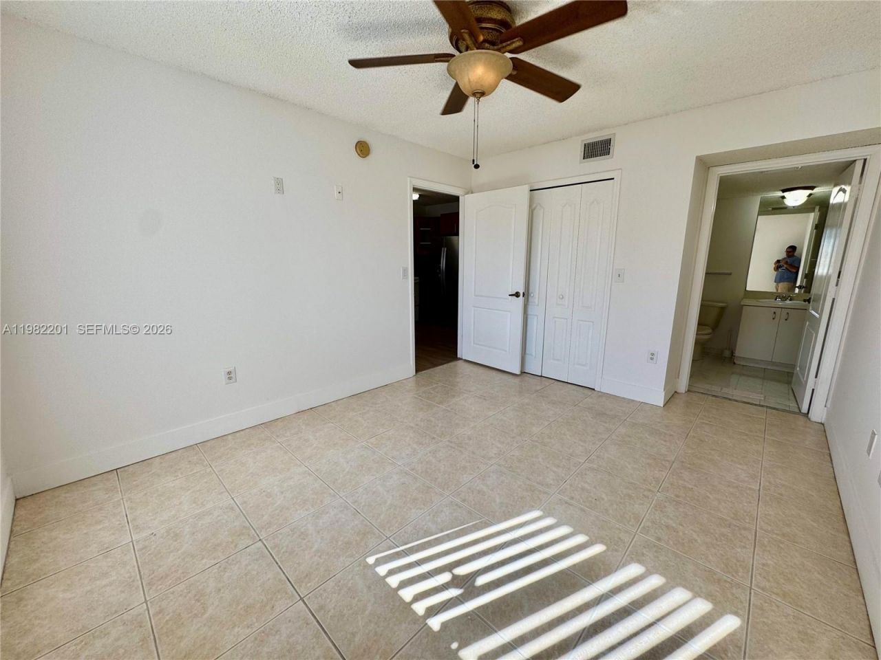 4681 NW 9th St , Unit 211, Miami, FL 33126 Photo