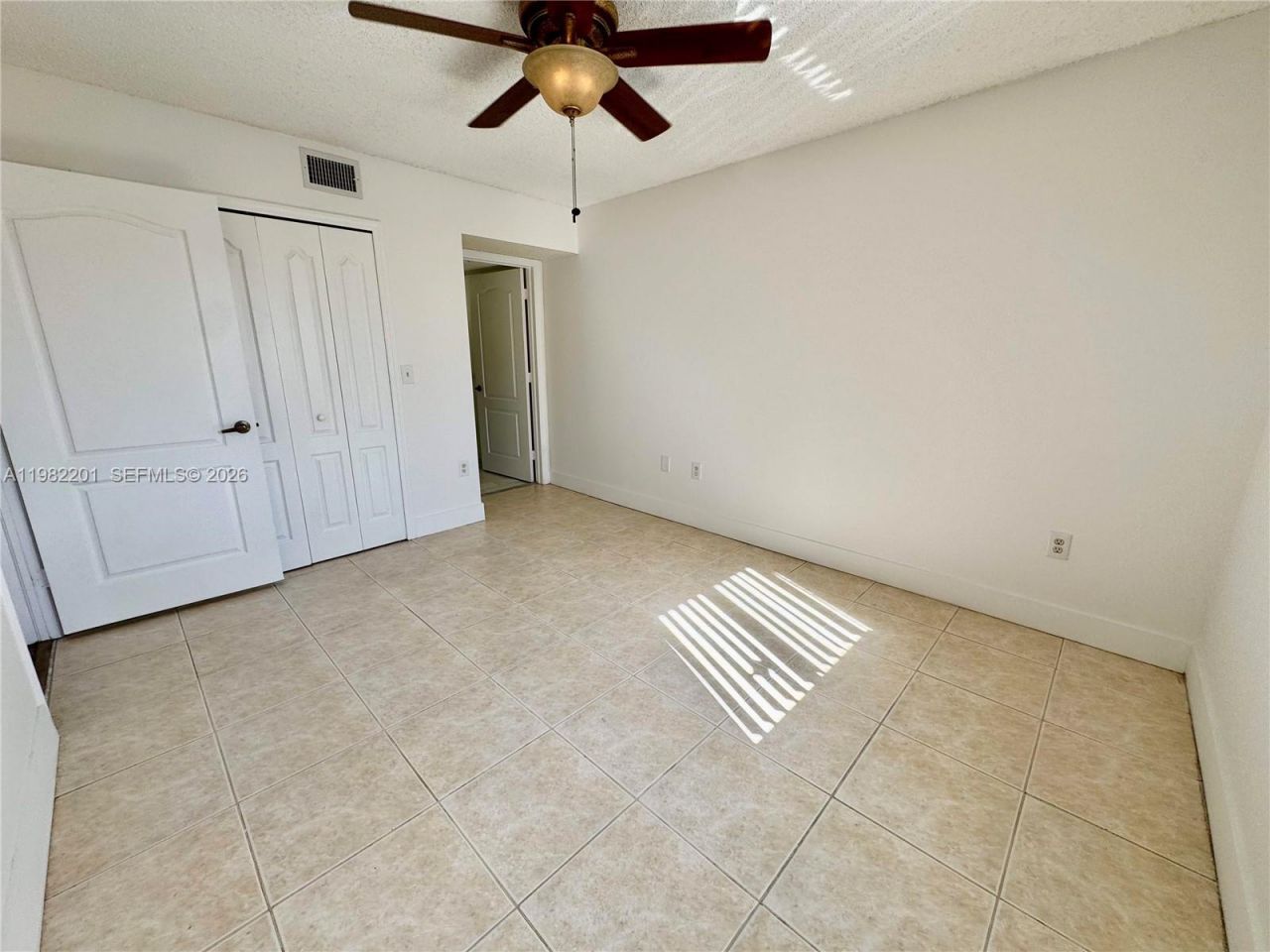 4681 NW 9th St , Unit 211, Miami, FL 33126 Photo