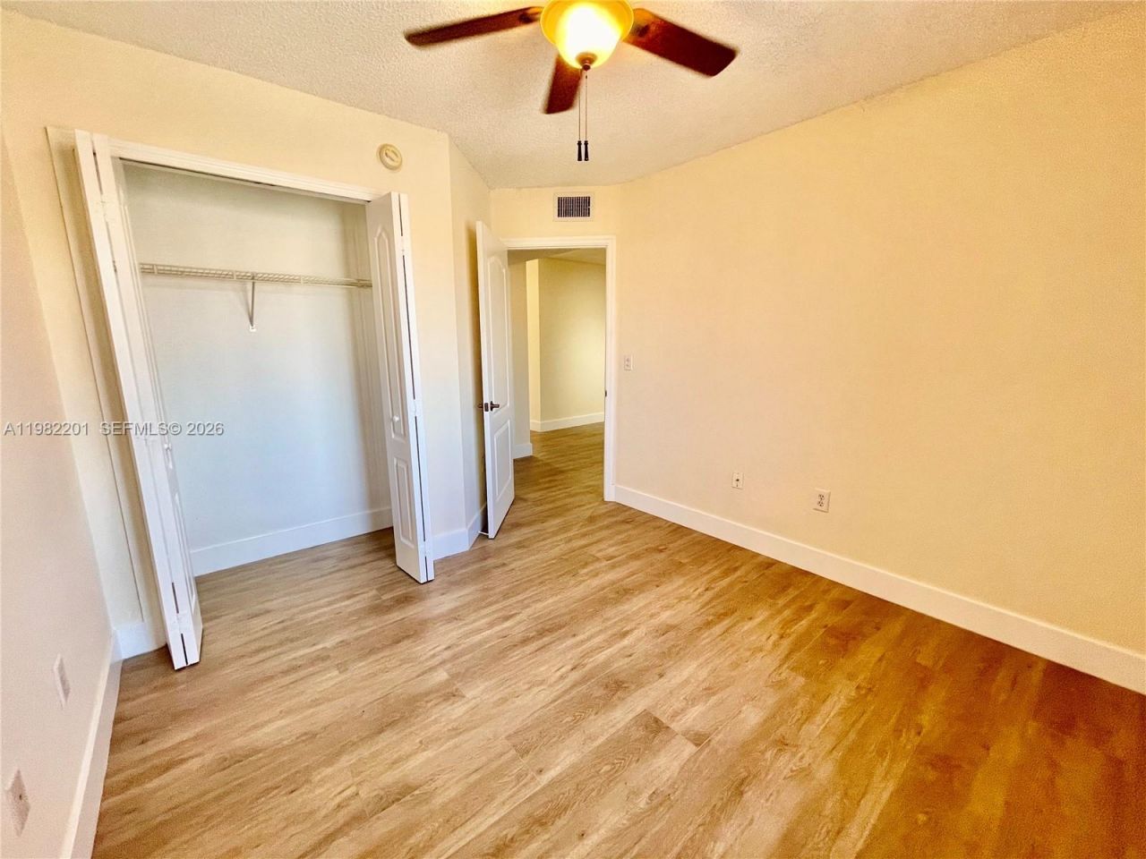 4681 NW 9th St , Unit 211, Miami, FL 33126 Photo