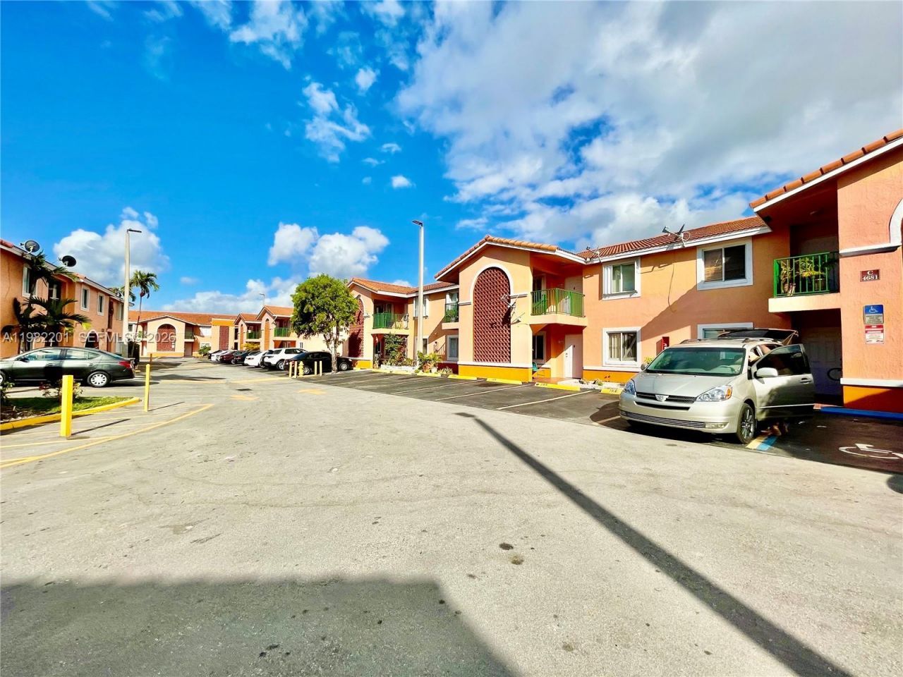 4681 NW 9th St , Unit 211, Miami, FL 33126 Photo