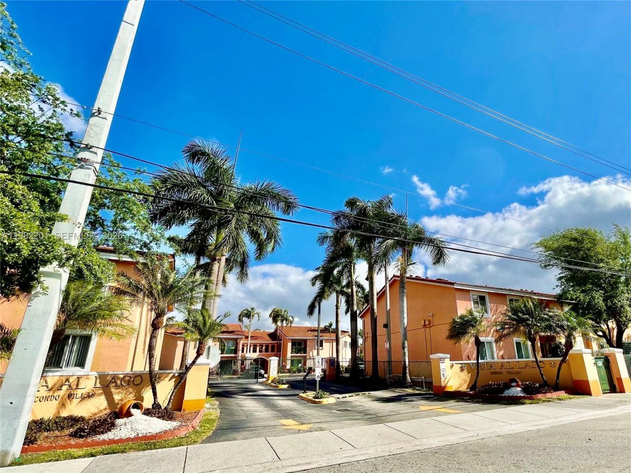 4681 NW 9th St , Unit 211, Miami, FL 33126 Photo