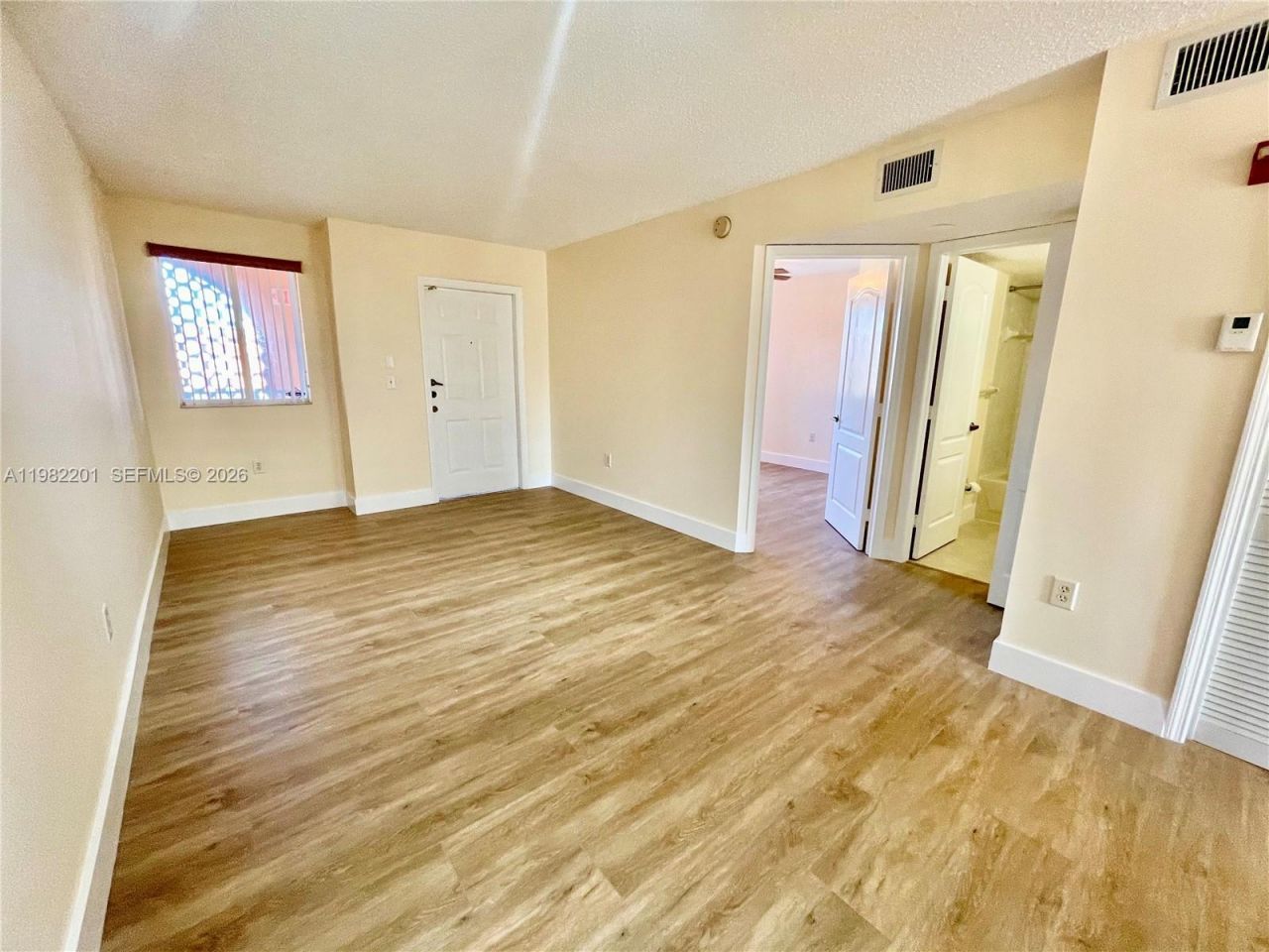 4681 NW 9th St , Unit 211, Miami, FL 33126 Photo