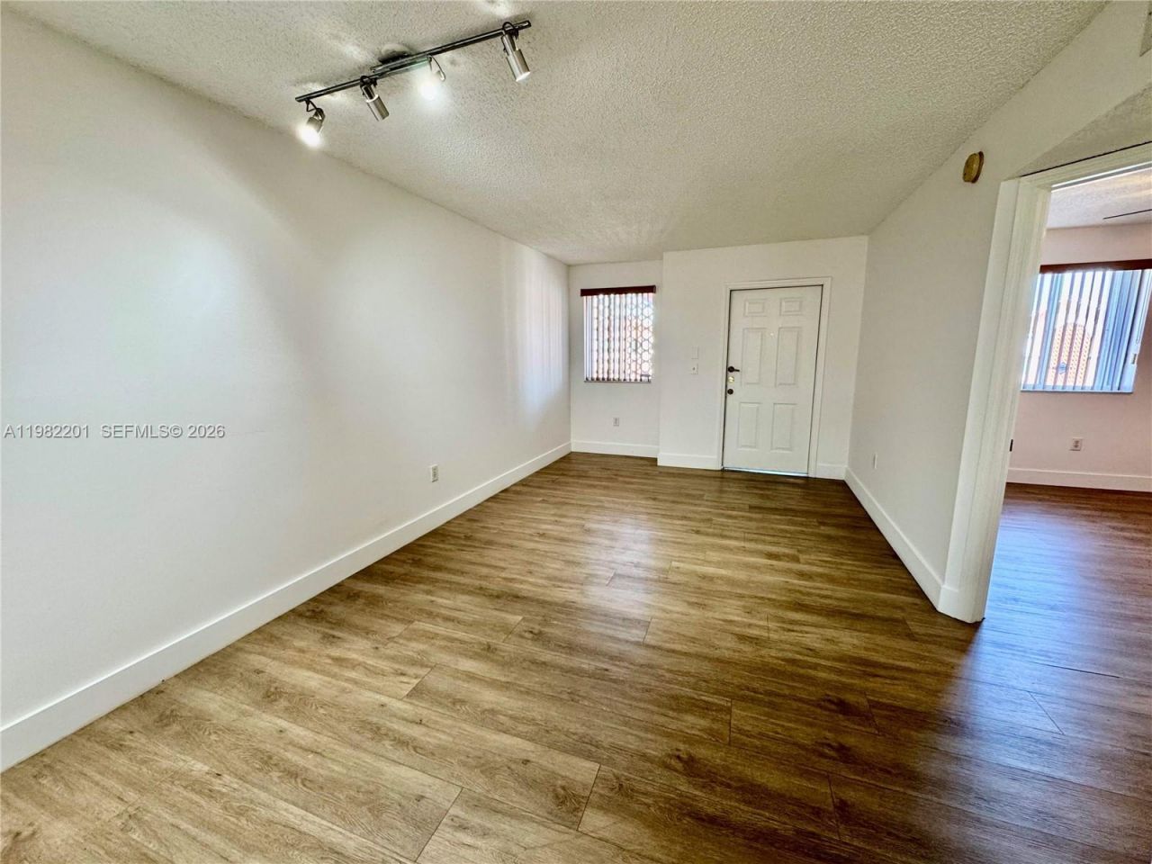 4681 NW 9th St , Unit 211, Miami, FL 33126 Photo