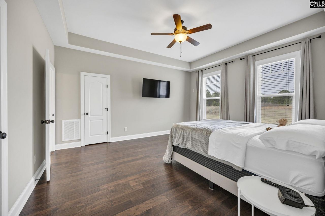 1096 Hermitage Pond Road  Photo 12