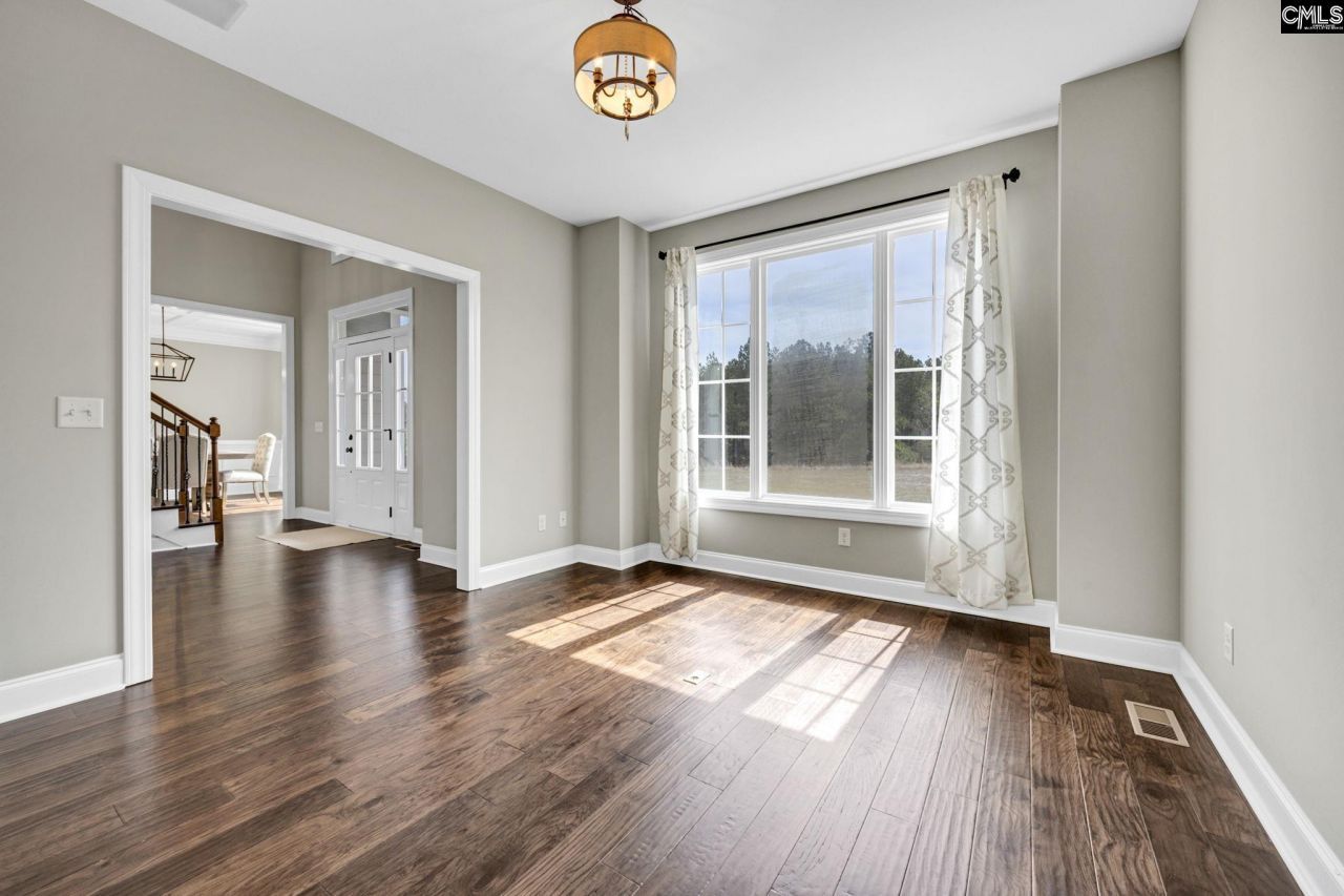 1096 Hermitage Pond Road  Photo 4