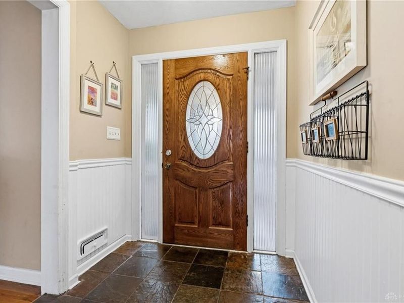 1329 Far Hills Avenue, Oakwood, OH 45419 Photo 13