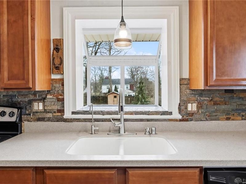 1329 Far Hills Avenue, Oakwood, OH 45419 Photo 24