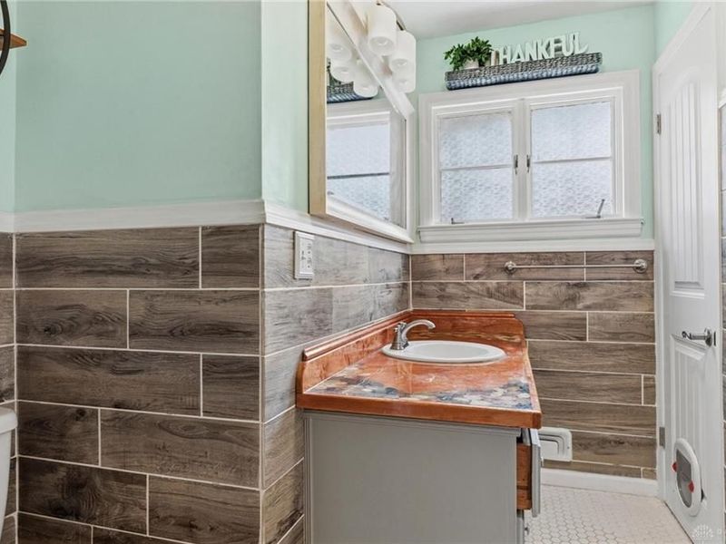 1329 Far Hills Avenue, Oakwood, OH 45419 Photo 25