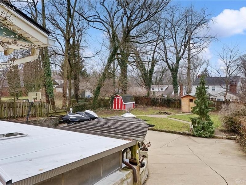 1329 Far Hills Avenue, Oakwood, OH 45419 Photo 7