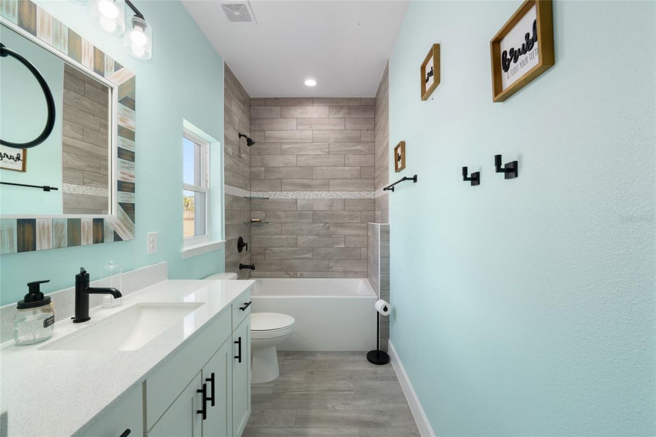 4821 Sunnyside Drive, Fruitland Park, FL 34731 Photo