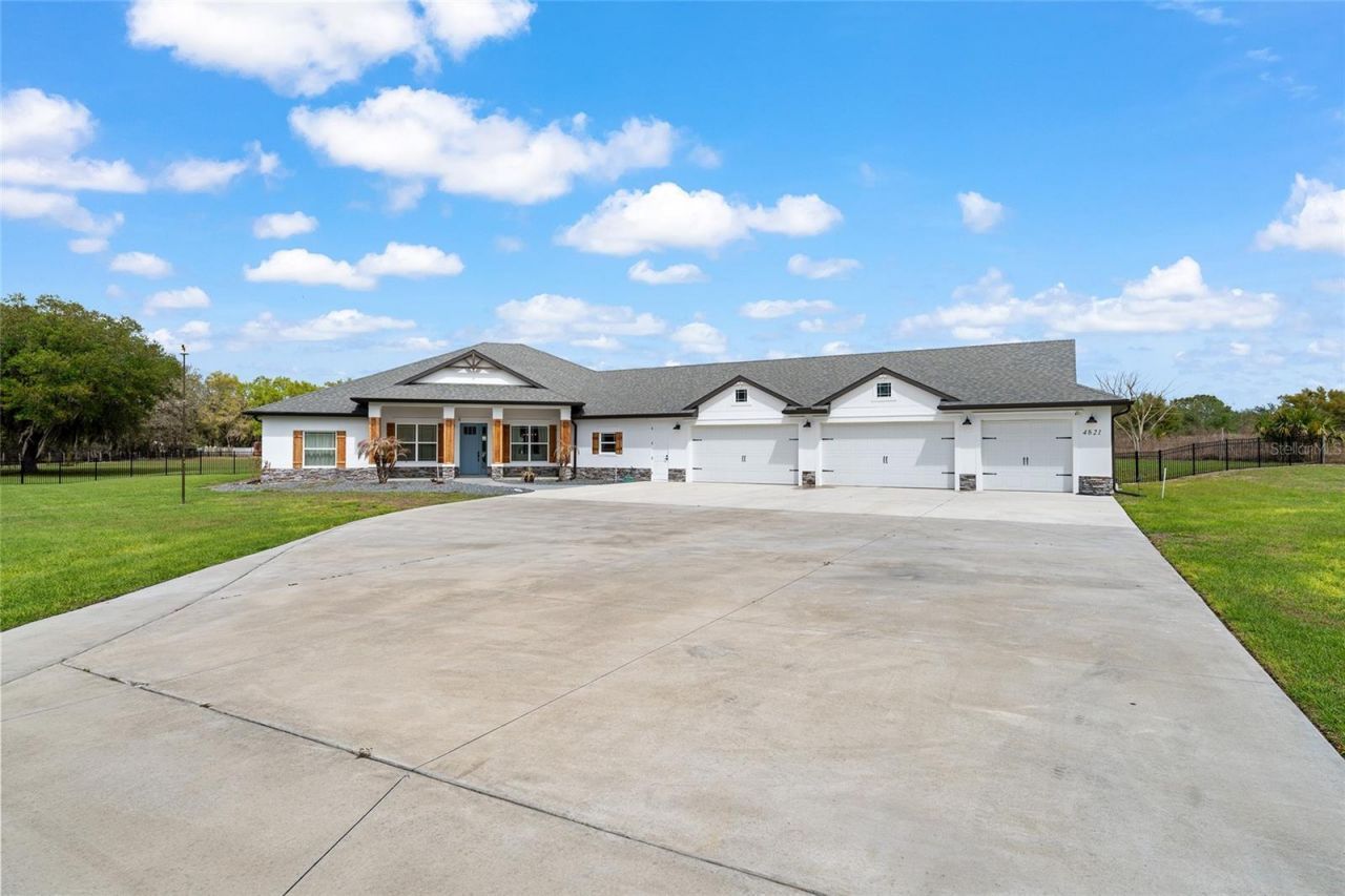 4821 Sunnyside Drive, Fruitland Park, FL 34731 Photo