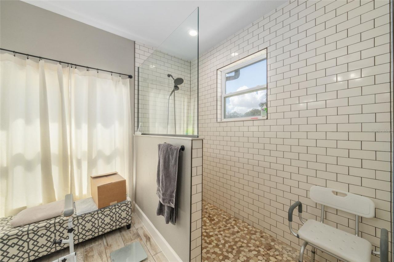 4821 Sunnyside Drive, Fruitland Park, FL 34731 Photo