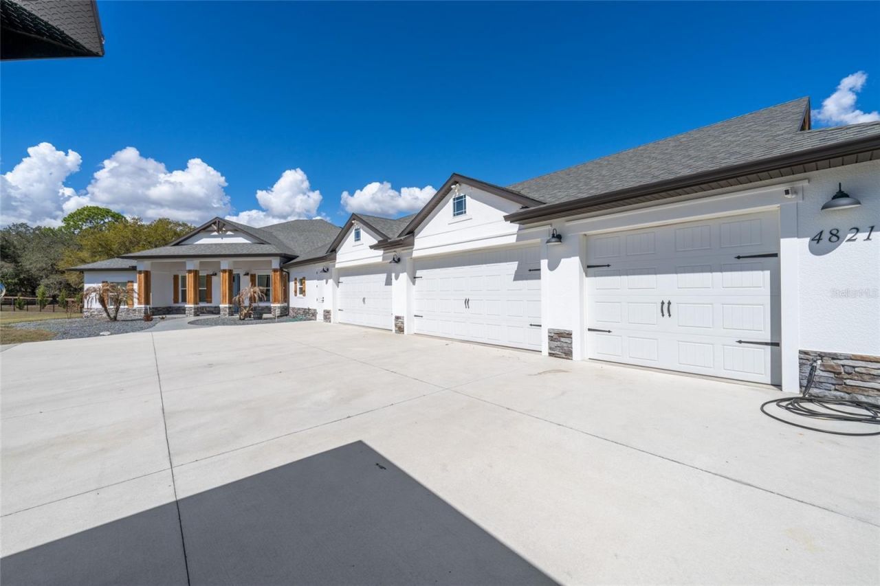 4821 Sunnyside Drive, Fruitland Park, FL 34731 Photo