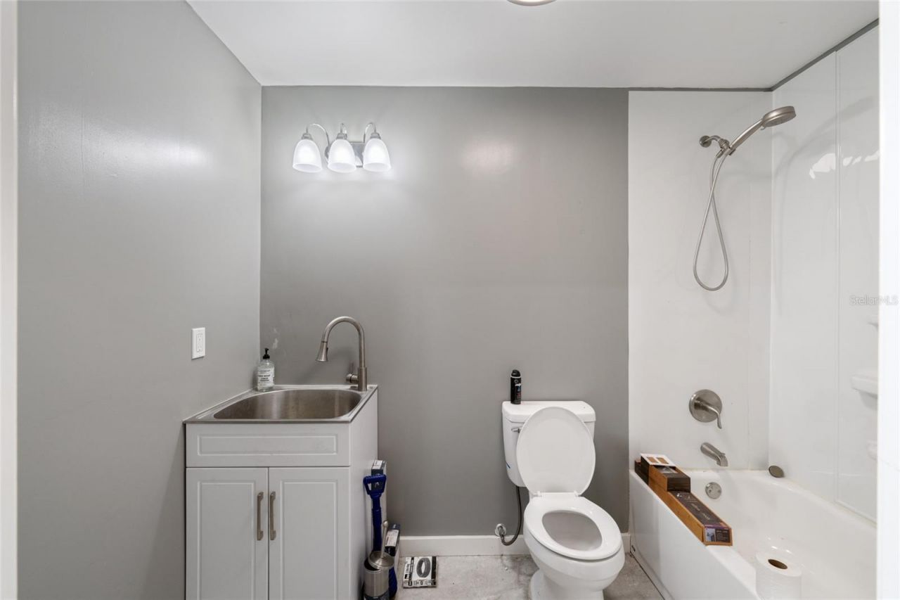 4821 Sunnyside Drive, Fruitland Park, FL 34731 Photo