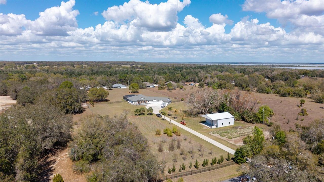 4821 Sunnyside Drive, Fruitland Park, FL 34731 Photo