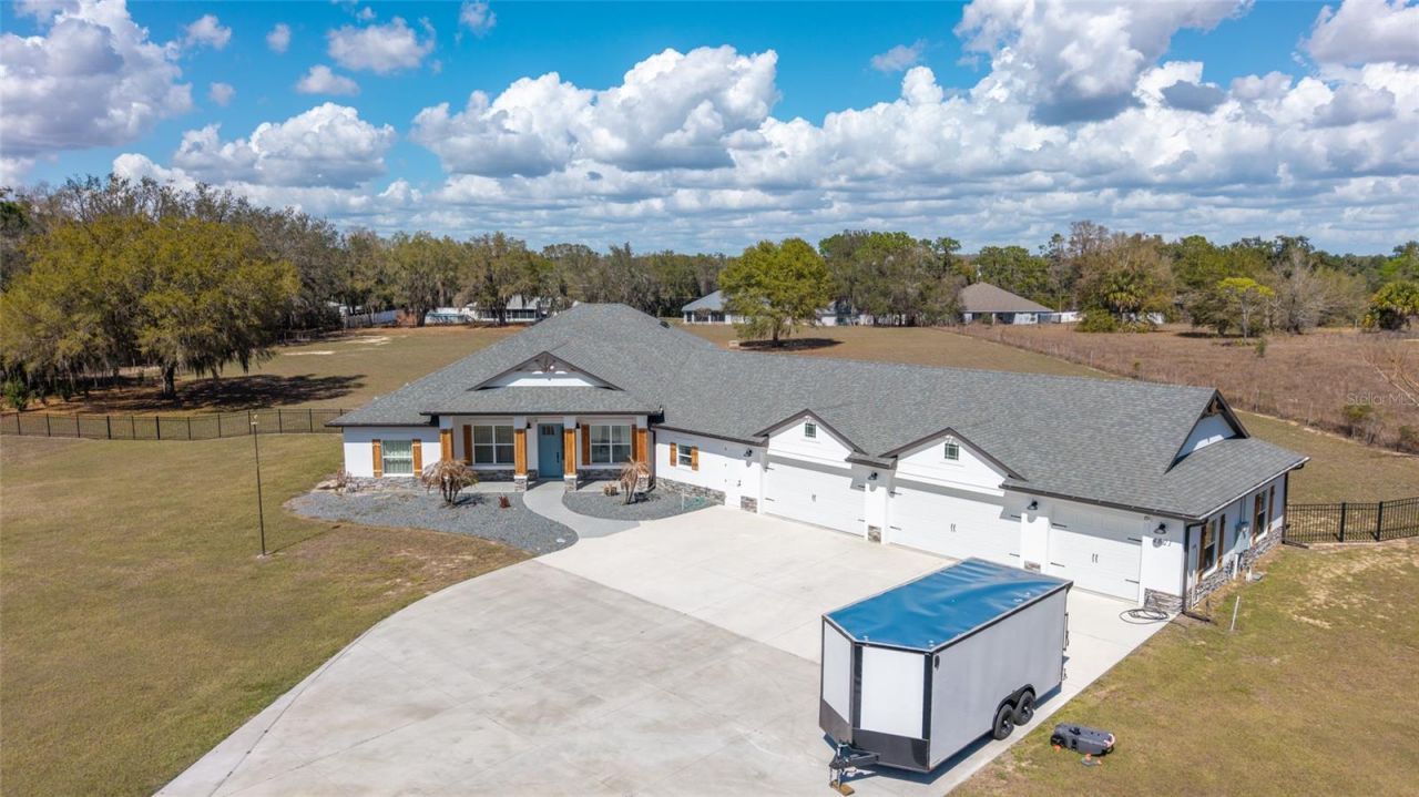 4821 Sunnyside Drive, Fruitland Park, FL 34731 Photo