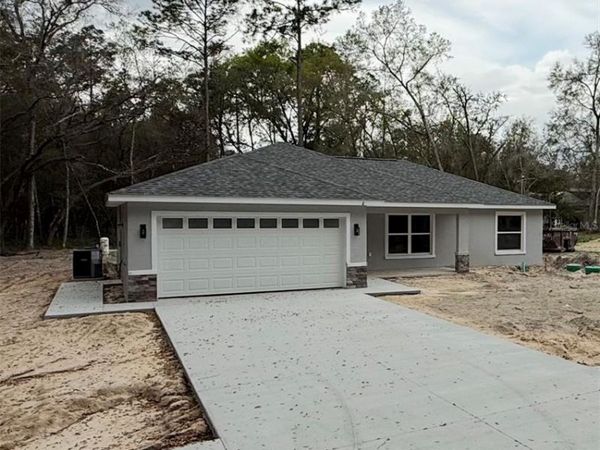 8 BAY PASS TERRACE , OCKLAWAHA, FL 32179