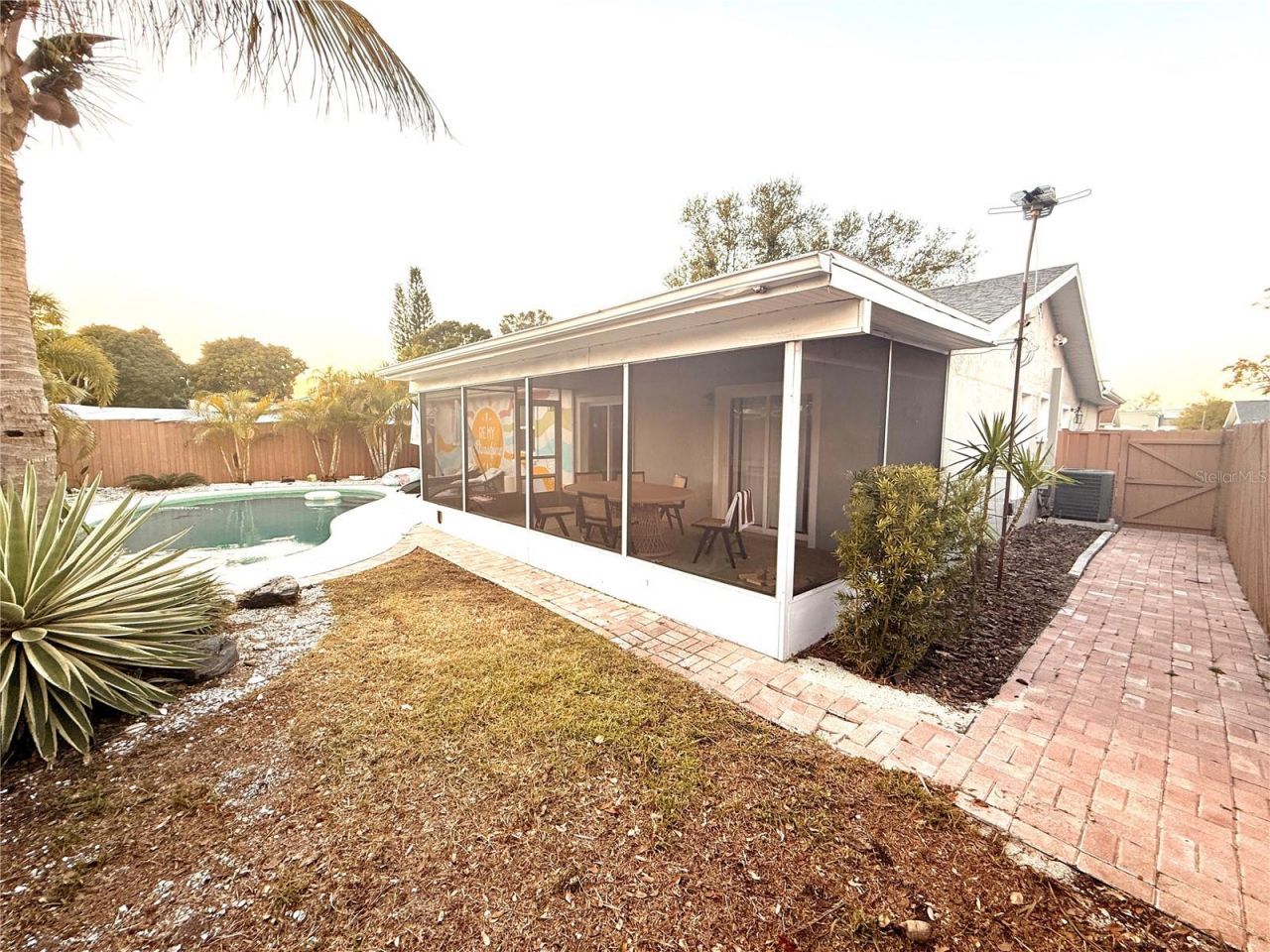 7812 Powder Horn Circle, Largo, FL 33773 Photo