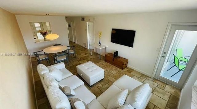 240 Galen Dr , Unit 314, Key Biscayne, FL 33149 Photo