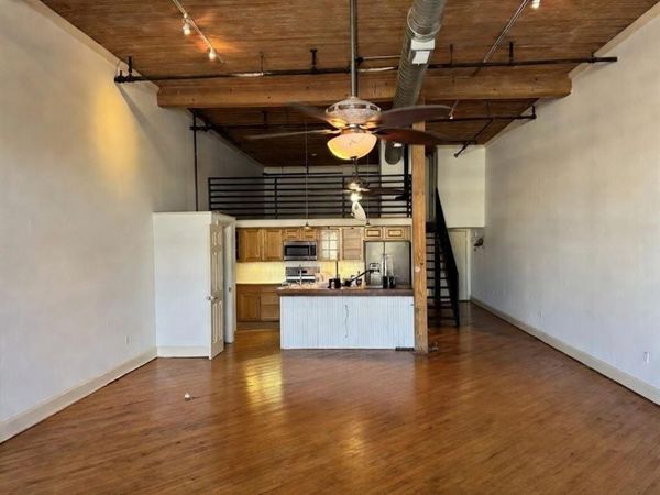 3026 Commerce Street, Unit 205, Dallas, TX 75226