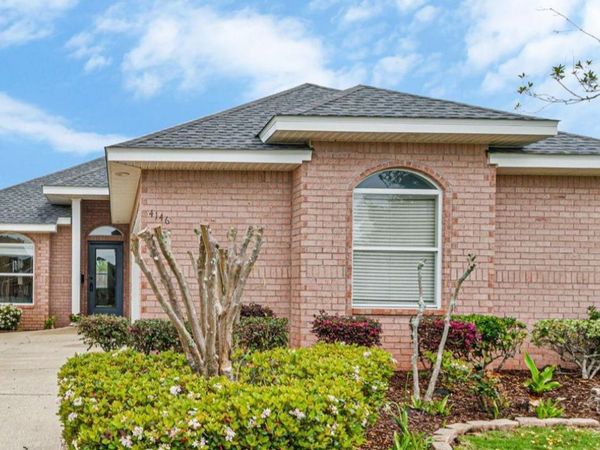 4146 Oak Pointe Dr, Gulf Breeze, FL 32563