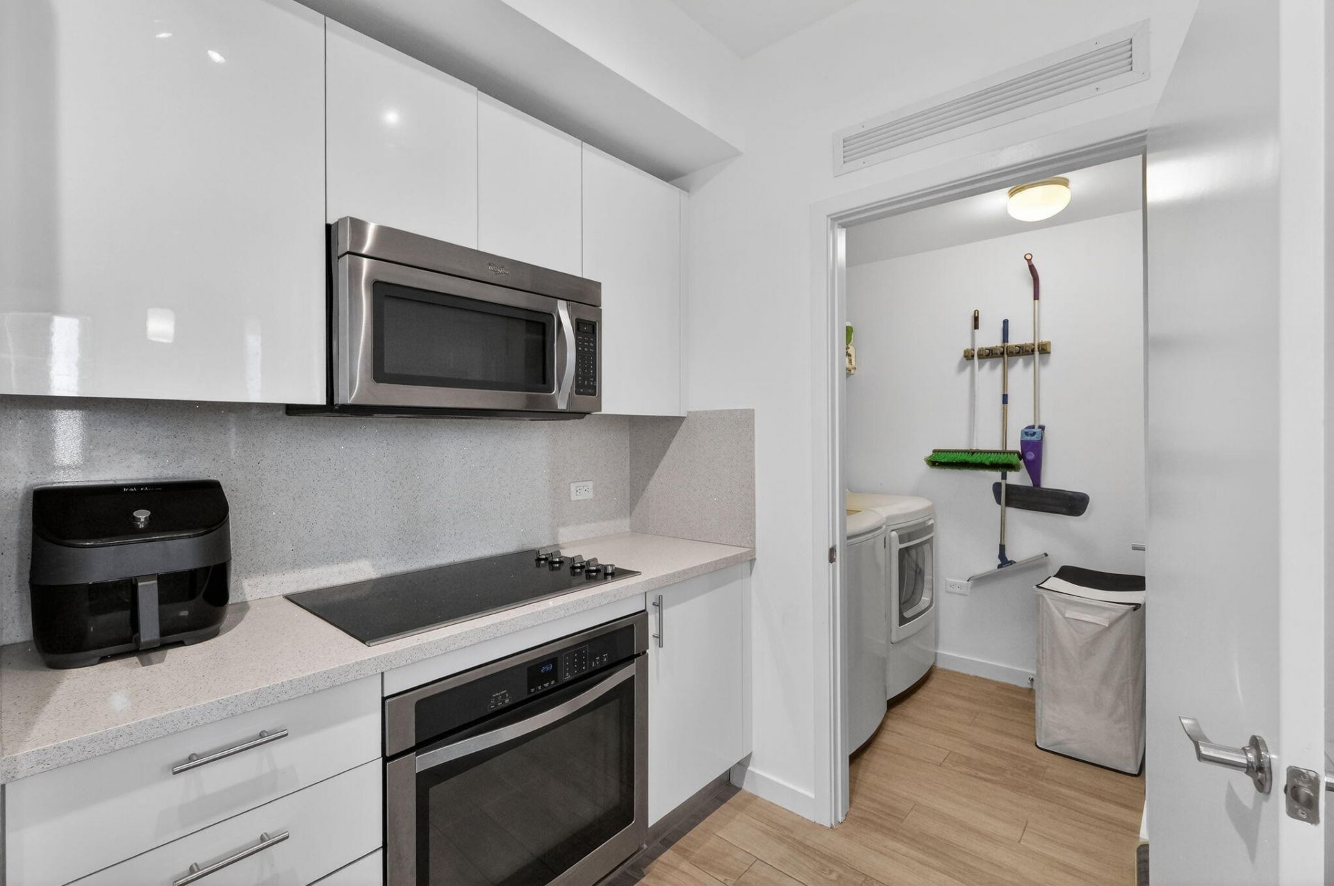 999 SW 1st Avenue, Unit 2615, Miami, FL 33130 Photo